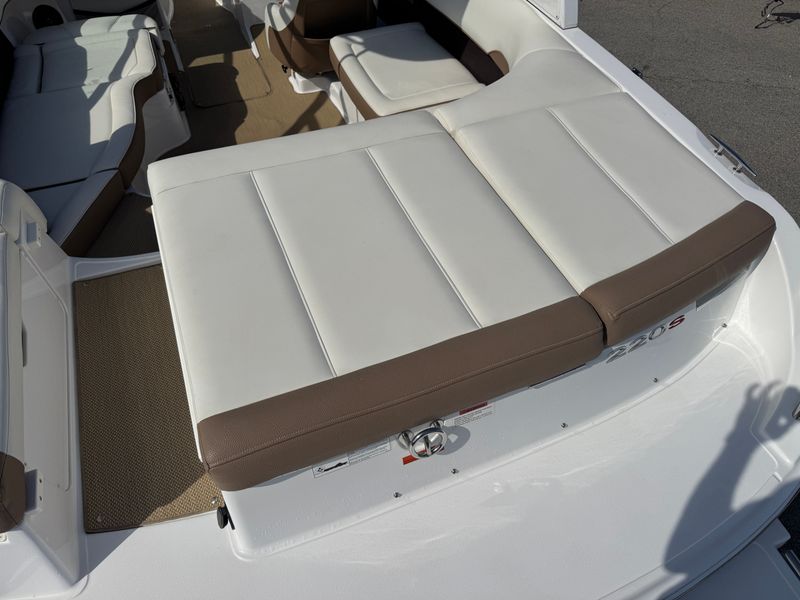 Boat Image 15