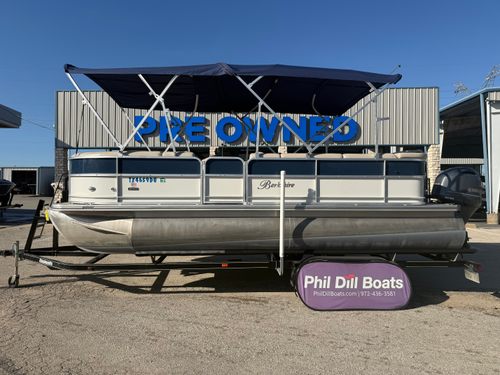 2016 Berkshire B222CR