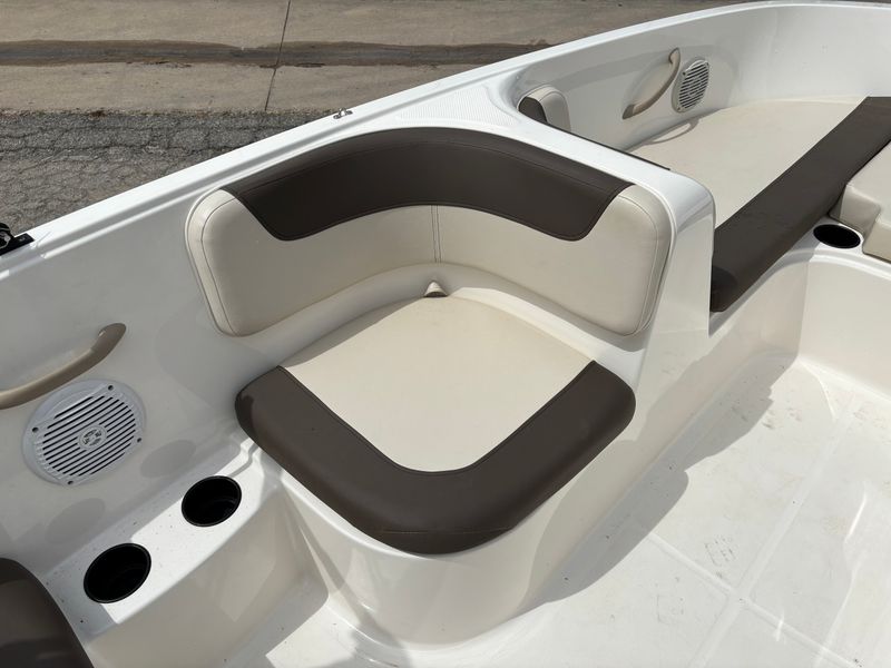 Boat Image 16