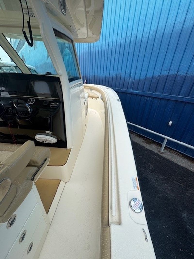 Boat Image 10