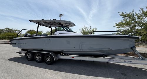 2026 Axopar 29 Sun Top
