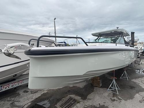 2026 Axopar 37 Sun Top