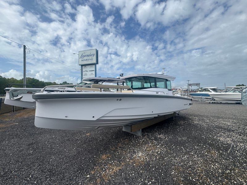 2026 Axopar 29 XC Cross Cabin