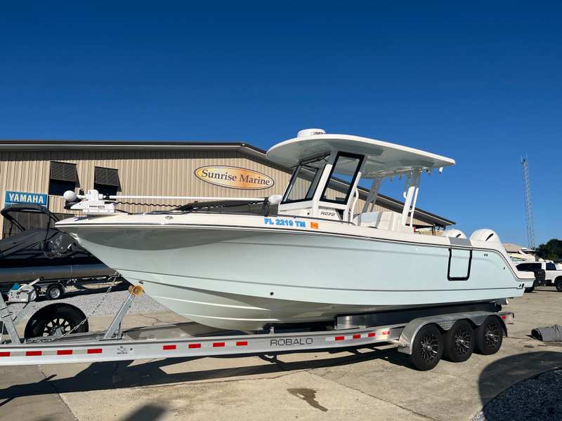 2023 Robalo 272 CC