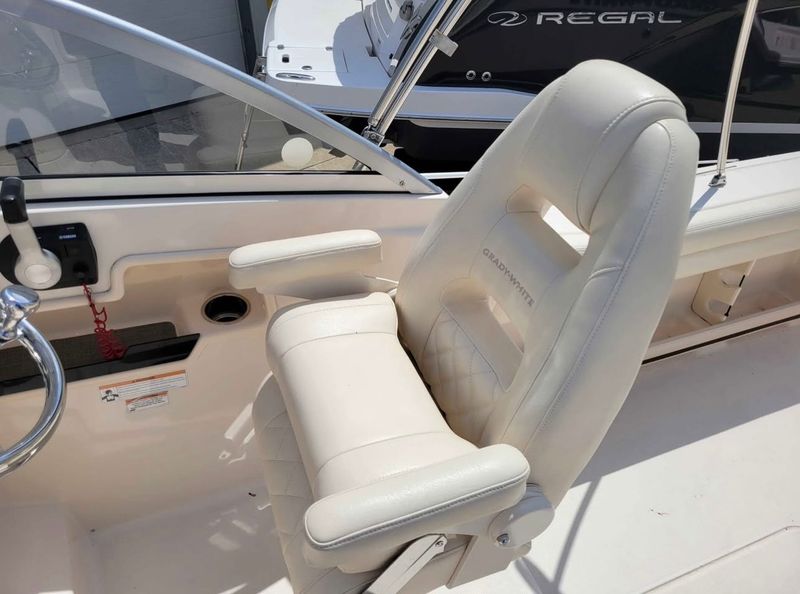 Boat Image 10