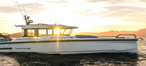 2026 Axopar 37 XC Cross Cabin