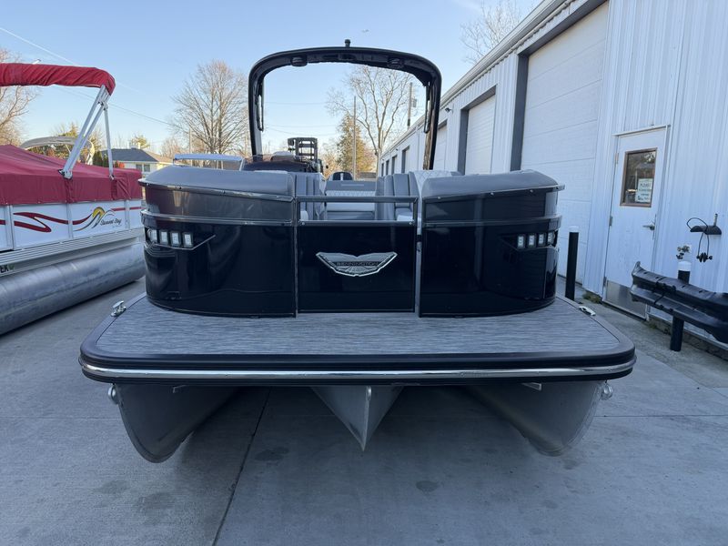 Boat Image 10