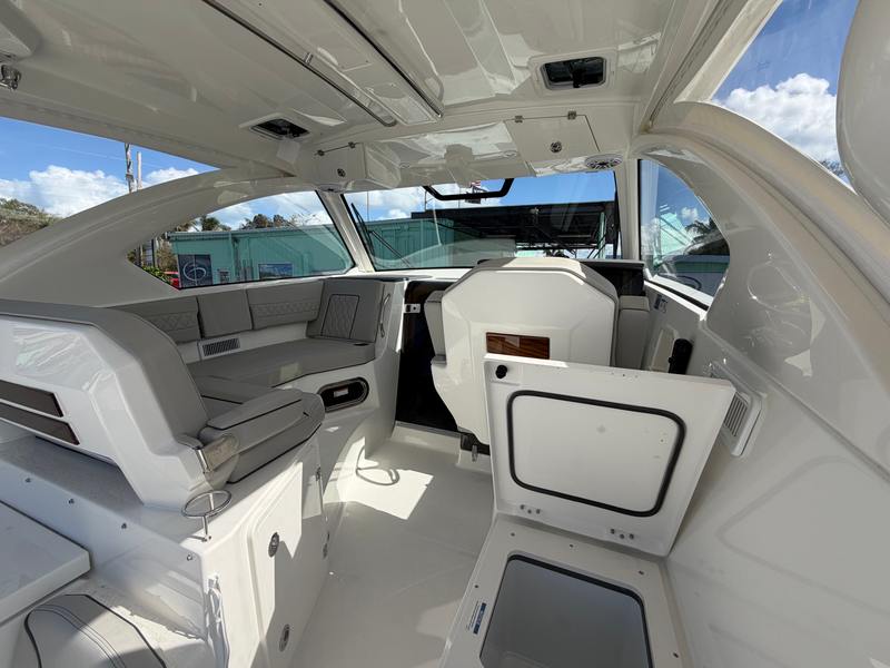 Boat Image 9