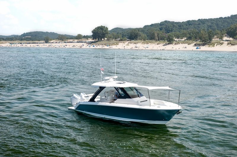 2026 Tiara Yachts 34 LS