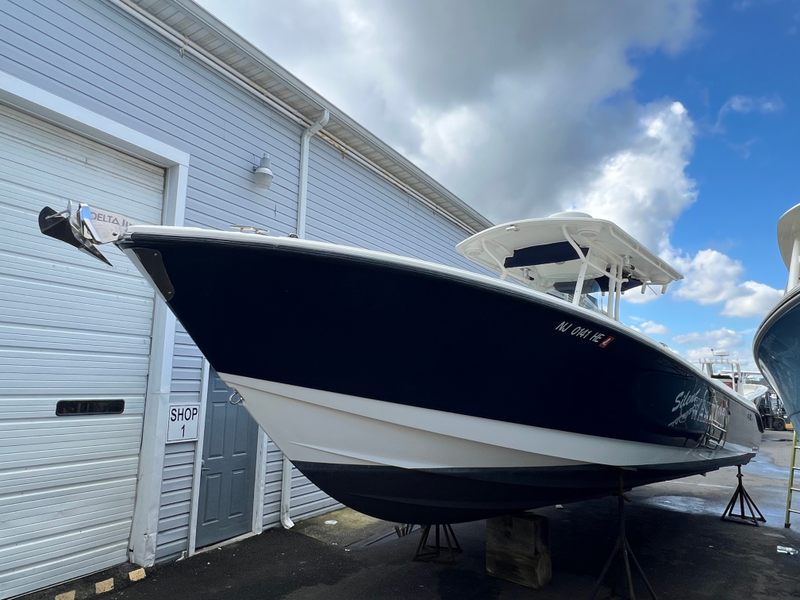 2011 Edgewater 318 CC