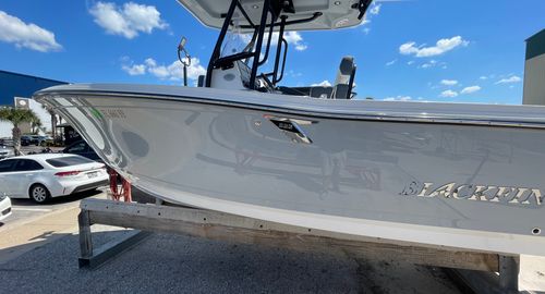 2021 Blackfin 222 CC