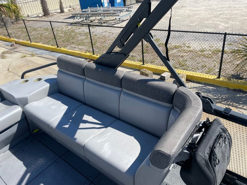 Boat Image 16