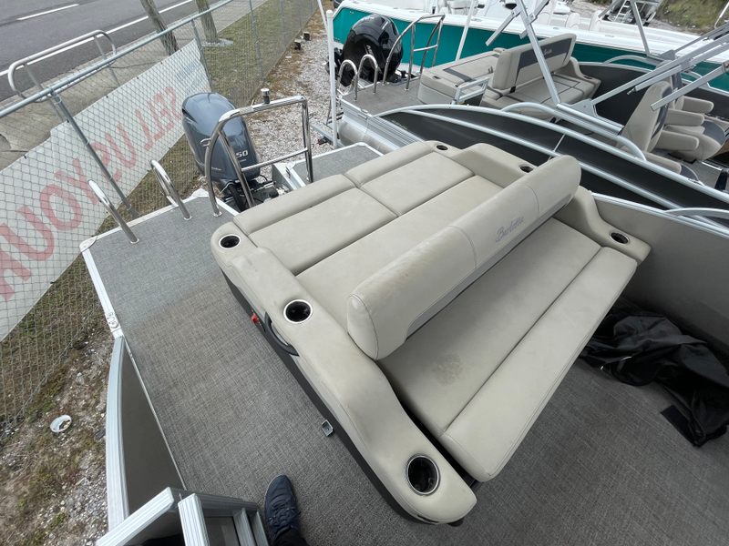 Boat Image 9