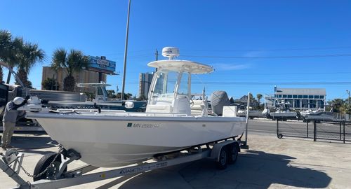 2020 Everglades 243 CC