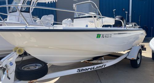 2004 Boston Whaler 180 Dauntless