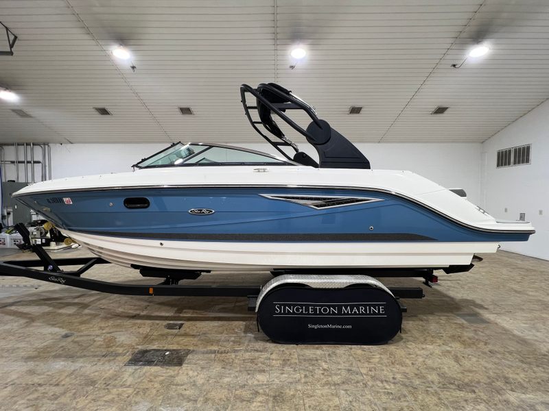 2020 Sea Ray SLX 250