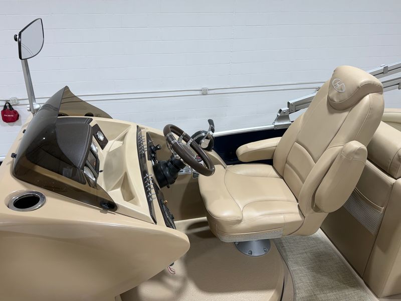 Boat Image 19