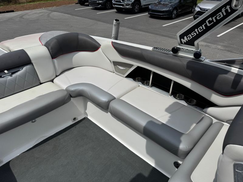 Boat Image 9