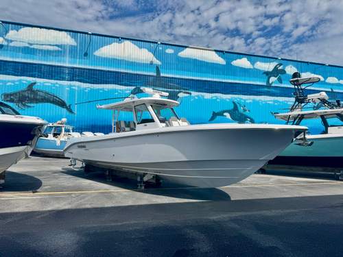 2025 Everglades 375 CC