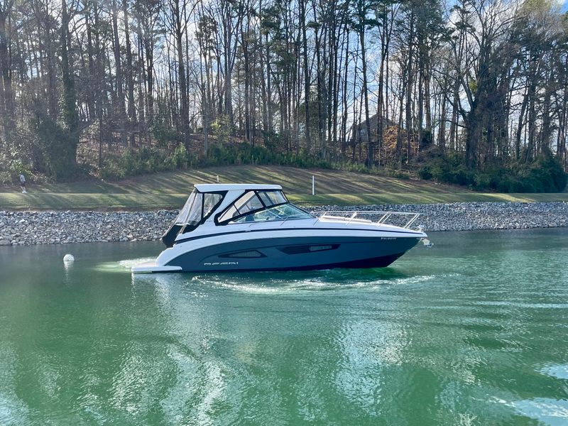 2021 Regal 33 Express